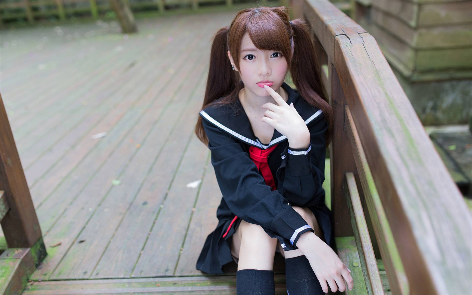 上学时最可怕的事,是和那个人做了同桌!