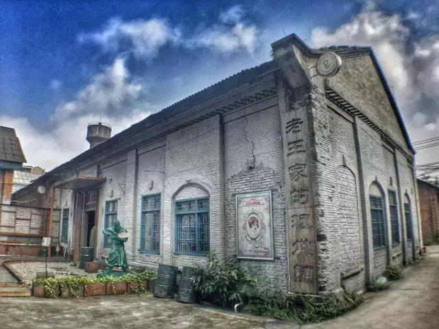 成都妹儿请注意！整容不用去医院，剪个短发也可以！