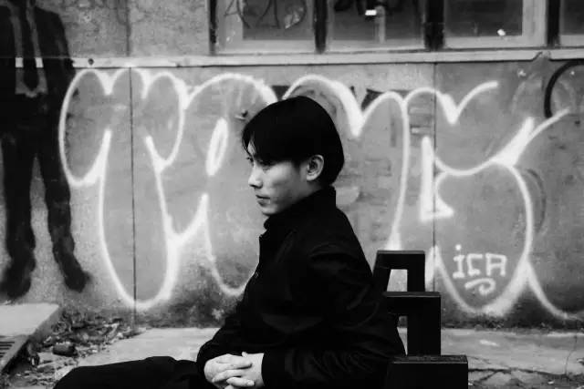 随性而发大理95后字童出了本诗集