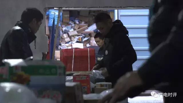 中国春节纪录片令我感动的瞬间,记录回家过年的纪录片