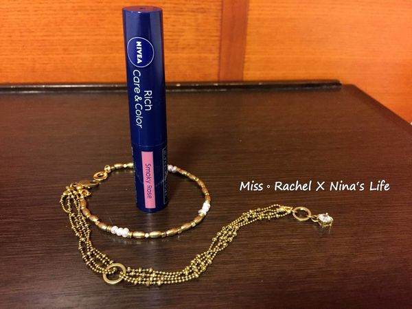 好用平价护唇膏推荐女款,适合干唇的润唇膏推荐