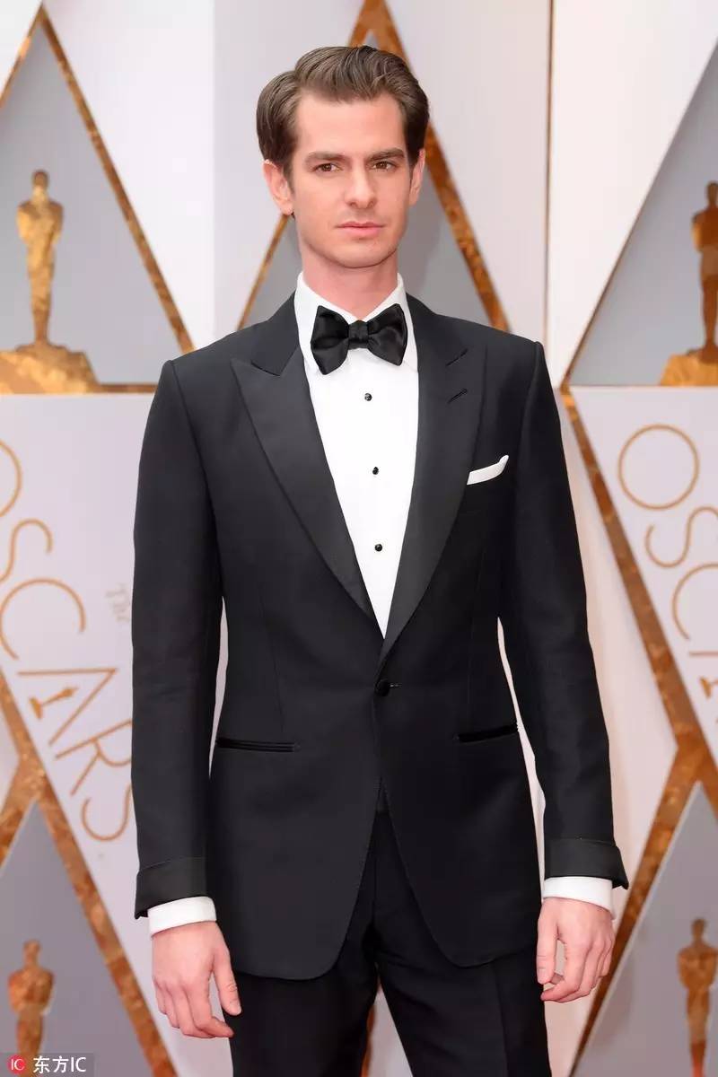 14岁退学又怎样？石头姐终获奥斯卡影后：幸运=人美还努力！