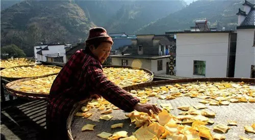 安徽宏村古镇有什么好吃的,黟县宏村旅游必备美食有哪些