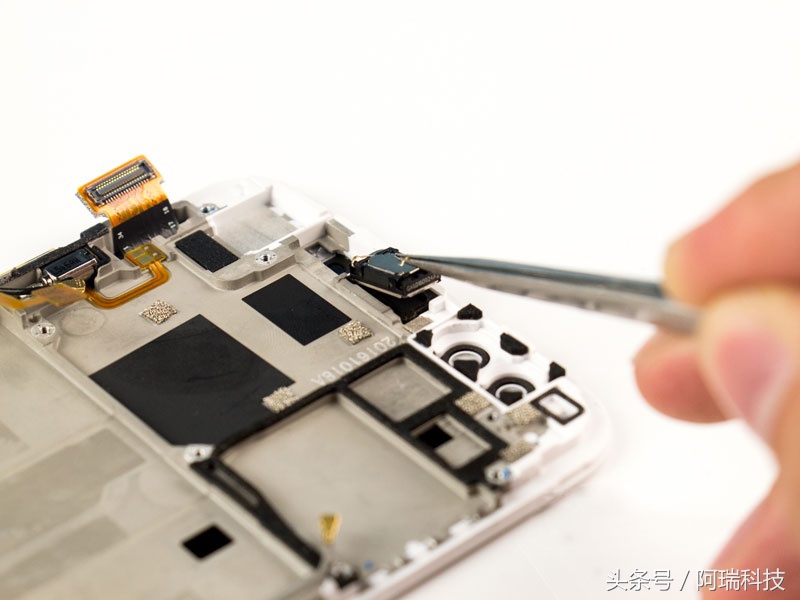 vivox9手机拆机换电池视频,vivox9换屏幕总成教程