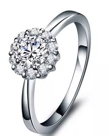 50分到1克拉之间的钻戒怎么选,30分钻戒能戴出50分的款式