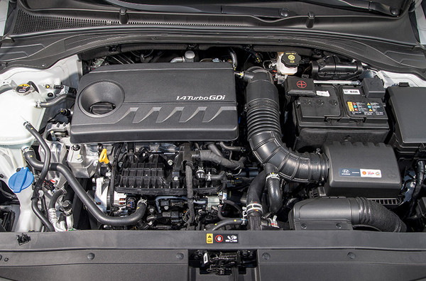 现代i30试驾视频图片,现代i30新车图解