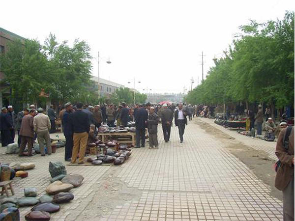 和田墨玉桃花石值钱吗,桃花石和田玉