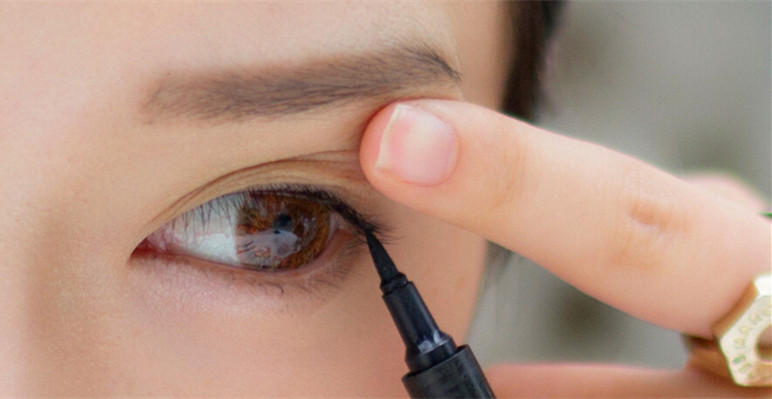 新手不会画眼线用什么眼影,新手不会画眼尾必看