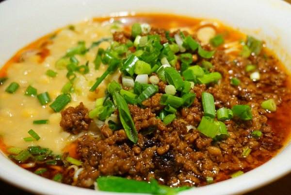 重庆小面馆经营,重庆苍蝇馆子解放碑附近面馆