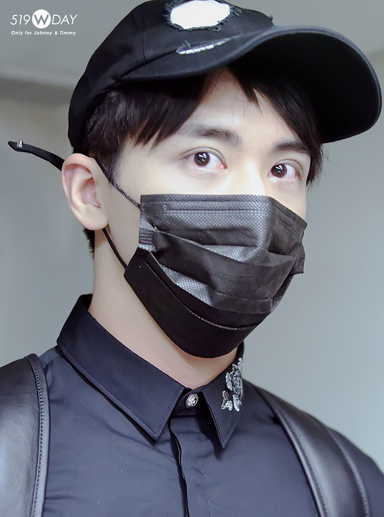 那些公认难穿的颜色,90后艺人许魏洲是怎么HOLD住的?