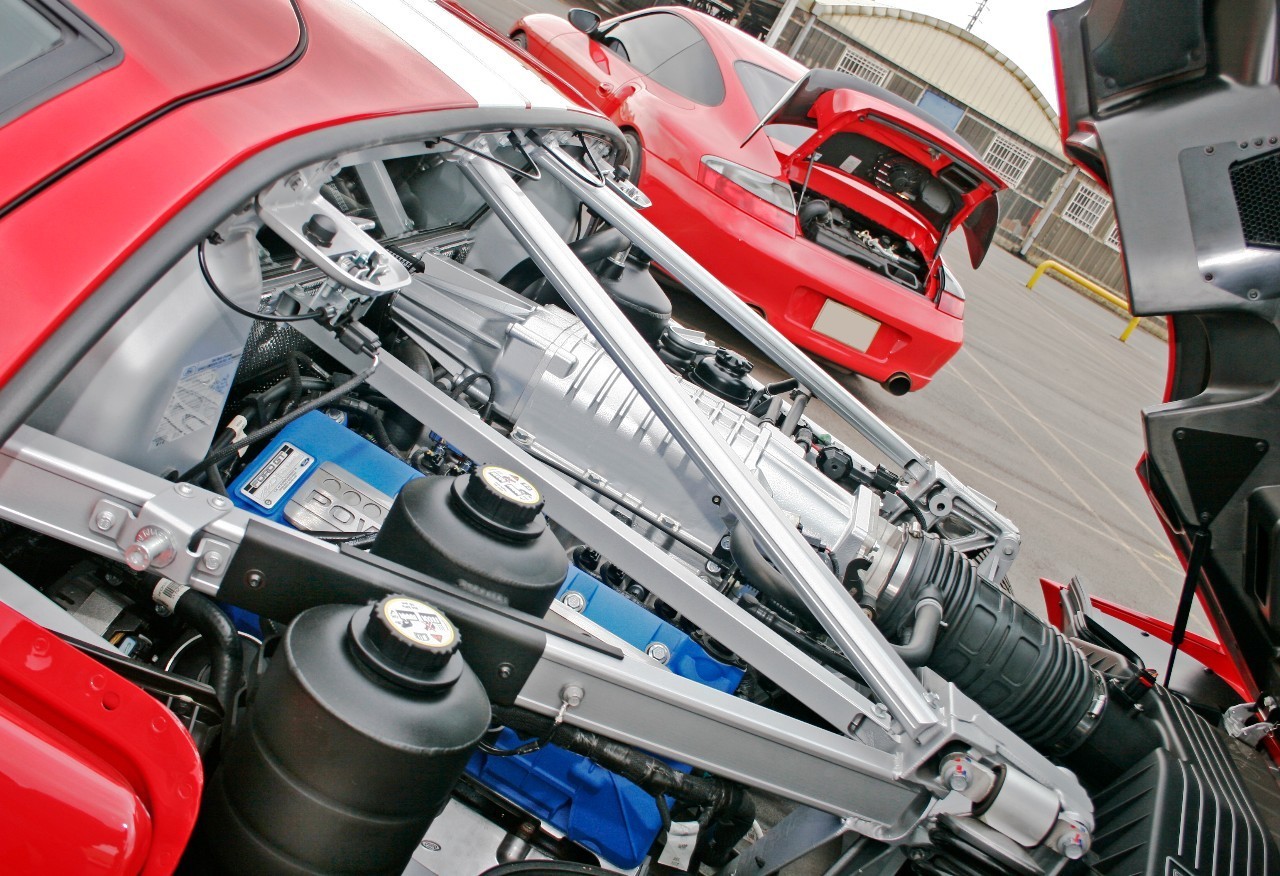 从赛道到街道开车乐趣,福特gtvs保时捷911