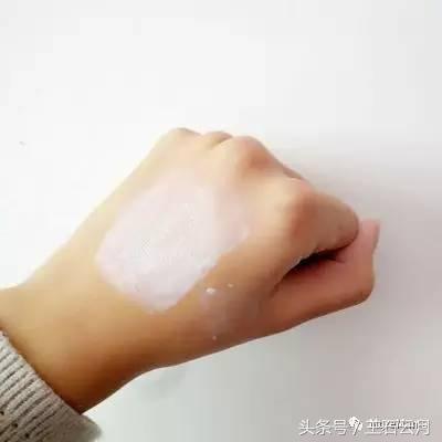 婴儿日常护理的屁屁霜,宝宝屁屁日常护理