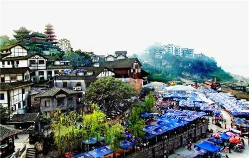 重庆旅游好吃的地方推荐目录,重庆旅游好吃街必去景点
