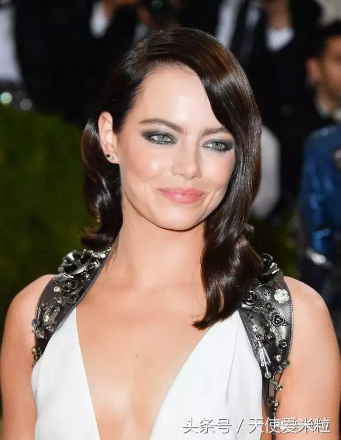 重大发现：秒变女明星的小撇步，是换一个发色