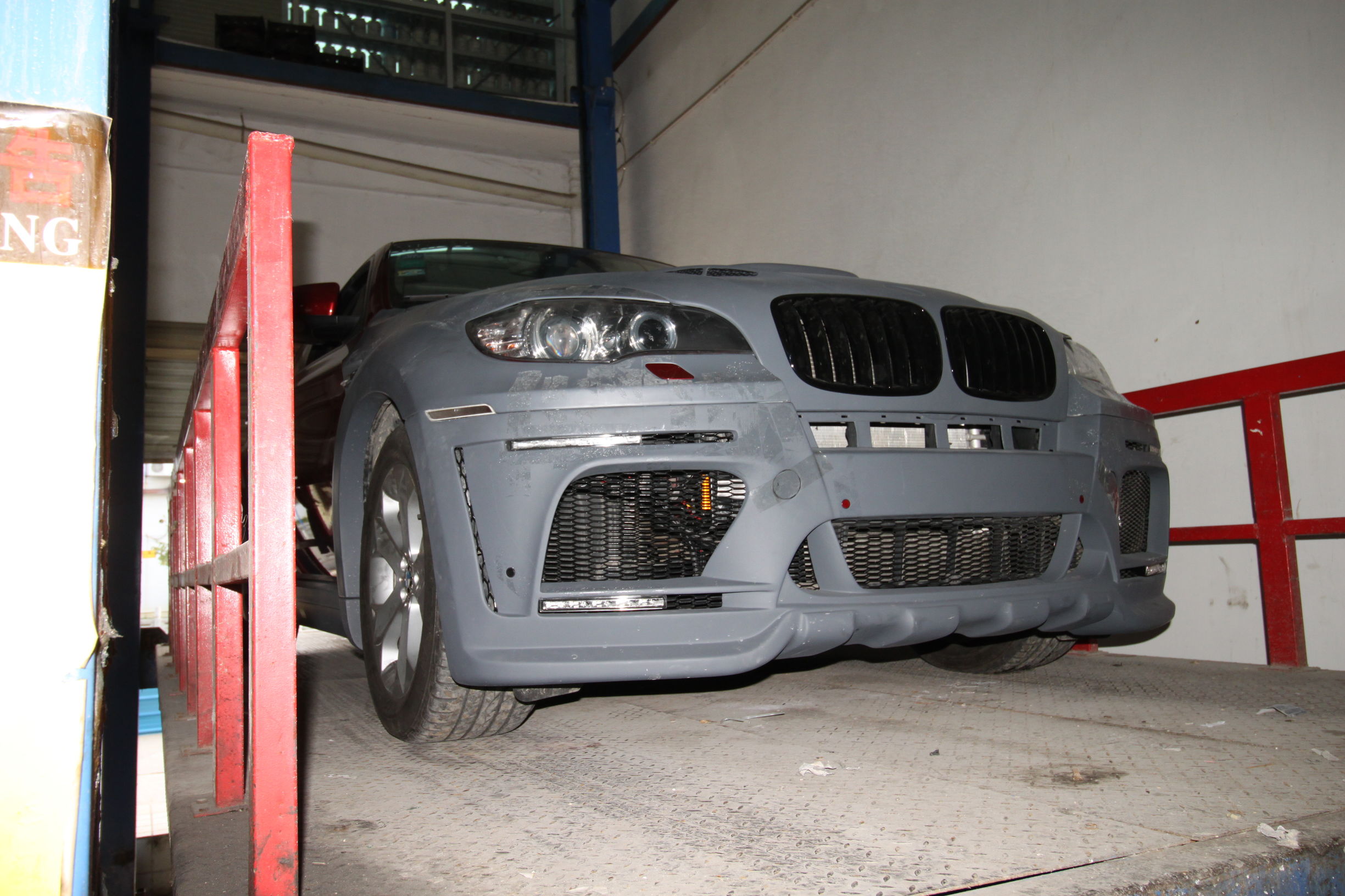 老款宝马x6改大灯和前后包围,宝马x6内外老改新改装案例