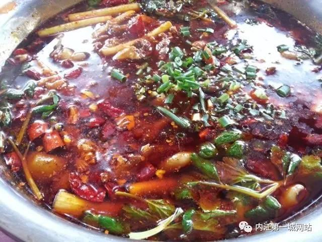 喜欢往咔咔角角拱的内江人，都找不到这几家塞满回头客的烂摊摊！