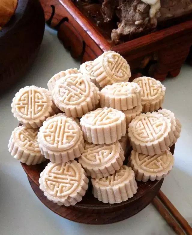 蒙古族的生活习惯和饮食习惯,了解蒙古族的风俗习惯和饮食习惯