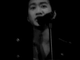 东京街头日本人唱海阔天空,日本街头听到中文歌曲海阔天空