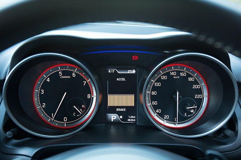 铃木雨燕2024款沉浸式体验,铃木雨燕1.5装机械增压