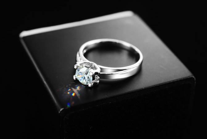 男生get新技能,必买给女朋友的戒指有哪些