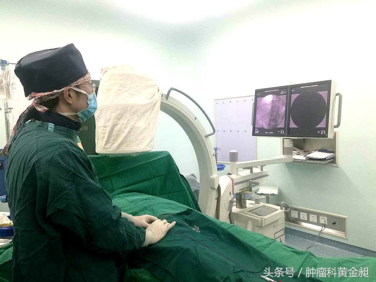 介入栓塞治疗和化疗哪个效果好,肺癌介入栓塞化疗对人的危害