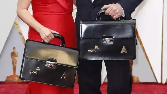 我赌都打了，你告诉我颁错奖了这种乌龙如何避免？