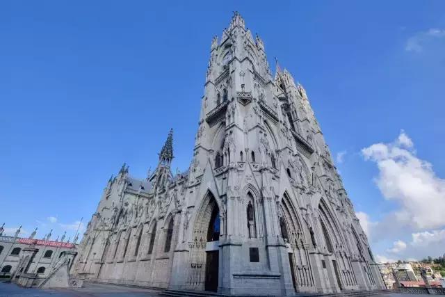 这才是旅行的样子，从亚洲至南美洲，他比我们多了点勇气和决心