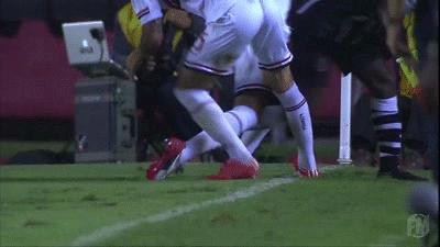 这些足球场的逗比不去演戏简直太可惜了，奥斯卡欠他们一座奖杯！