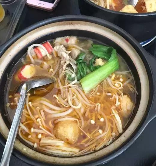 宁波江北鹤鸣牛杂面馆,宁波海鲜面馆排名第一餐