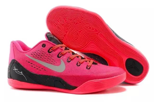 最近很火的黄黑配色的球鞋,公认最好看的配色的球鞋