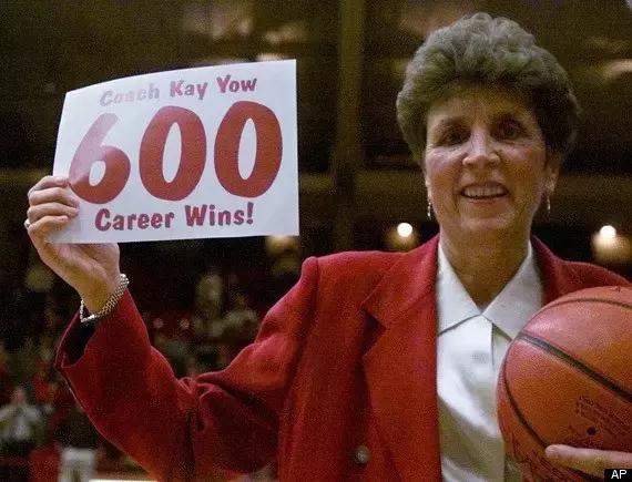 最近很火的黄黑配色的球鞋,公认最好看的配色的球鞋