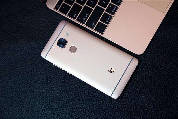 4000元预算买这四款手机性能超值,4000到5000最值得入手的5款手机