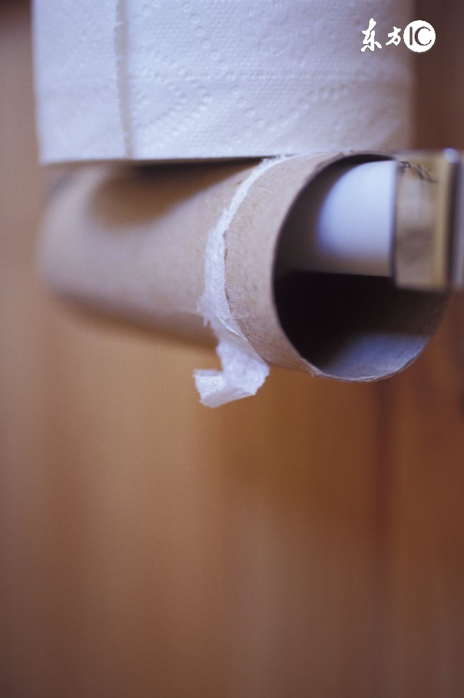 谁拿走了公厕的手纸