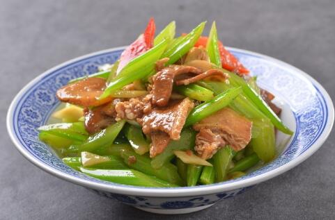 常吃芹菜防癌抗癌,便秘严重可以吃芹菜吗