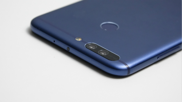 荣耀v9手机评测视频,荣耀v9测评对比荣耀8x