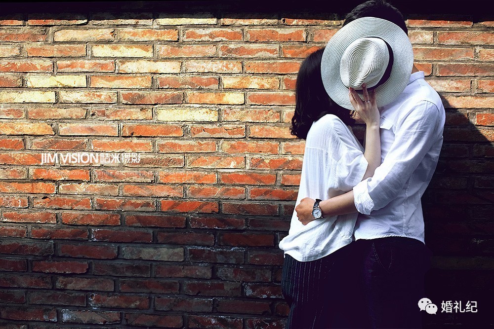 新郎近视眼怎么拍婚纱照好看,拍出新娘满意的婚纱照