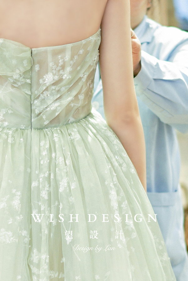 总有一款婚纱不动声色的惊艳到你,总有一款婚纱不动声色地惊艳到你