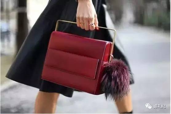 戚薇李承铉同款包包,戚薇黑色婚纱同款