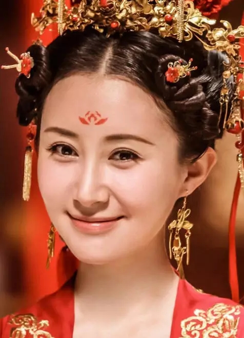 迪丽热巴杨幂哪一个好看,最漂亮女神杨幂