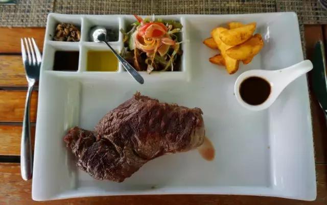 毛里求斯，拿水壶换保时捷的天堂