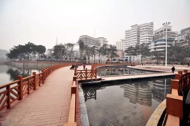 宜宾柏溪城中央健身房私教价格,宜宾最高端的健身房