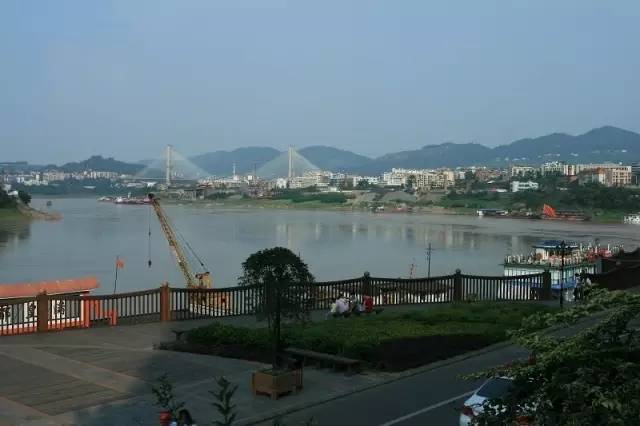 宜宾柏溪城中央健身房私教价格,宜宾最高端的健身房