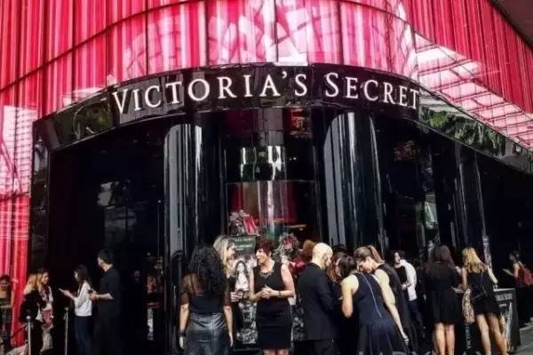 哇喔|和代购saygoodbye!正牌维密来上海了,以前可能去了“假”维密!