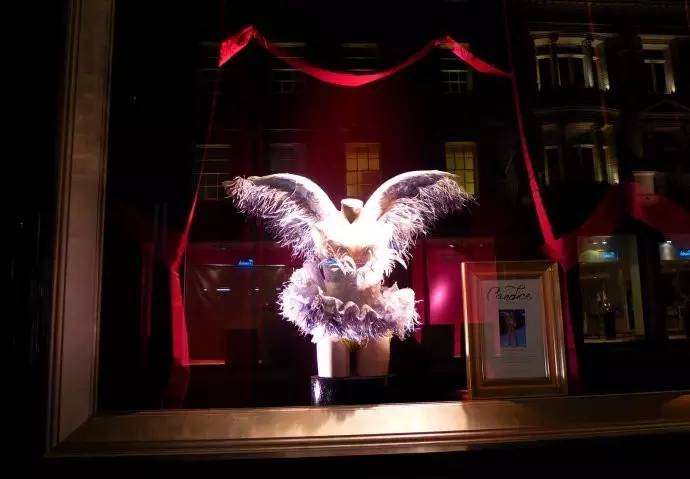 哇喔|和代购saygoodbye!正牌维密来上海了,以前可能去了“假”维密!