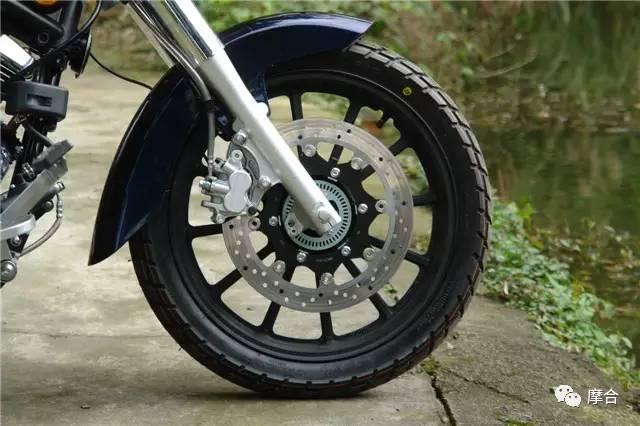 测评｜太子驾到百官跪迎力帆V缸太子车V16登基在即