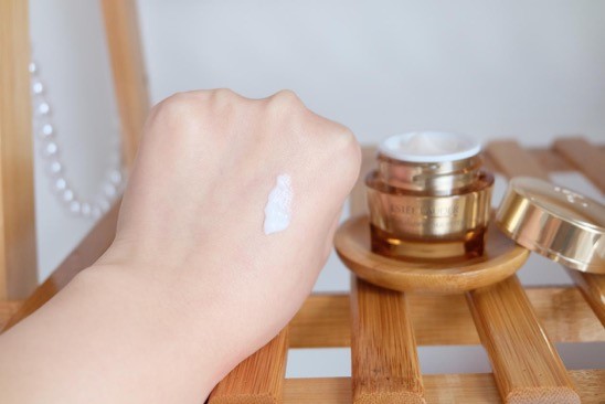 雅诗兰黛白金眼霜15ml和15g怎么选,雅诗兰黛抗蓝光眼霜新春版