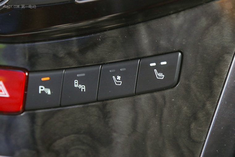 纯电模式200km续航的比亚迪唐dm-p,比亚迪唐100极速版