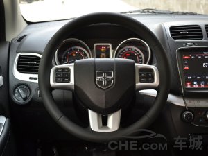 2017年出厂的道奇酷威旅行版,11款道奇酷威7座2.7二手车价格