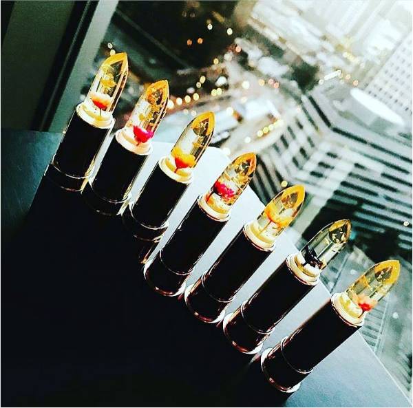 ysl鏄熻景鍙ｇ孩鐖嗙孩,2016骞寸垎鐏殑ysl鏄熻景鍙ｇ孩