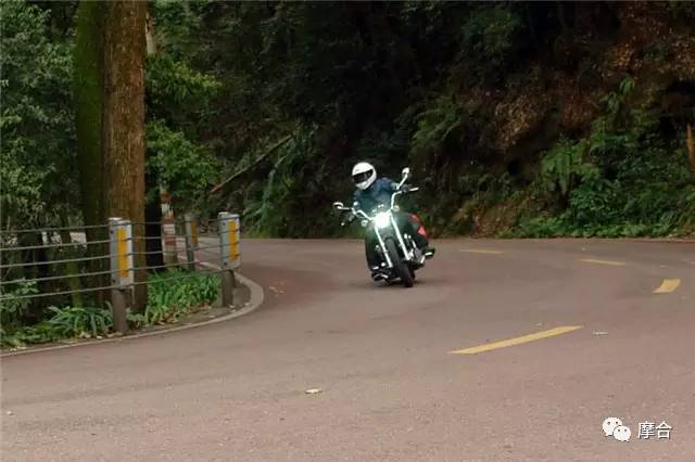 测评|太子驾到百官跪迎力帆V缸太子车V16登基在即